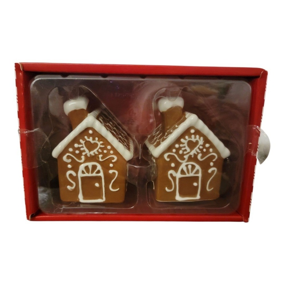 Salt and Pepper Shaker Set Peppermint Place Gingerbread House Christmas‎ Decor